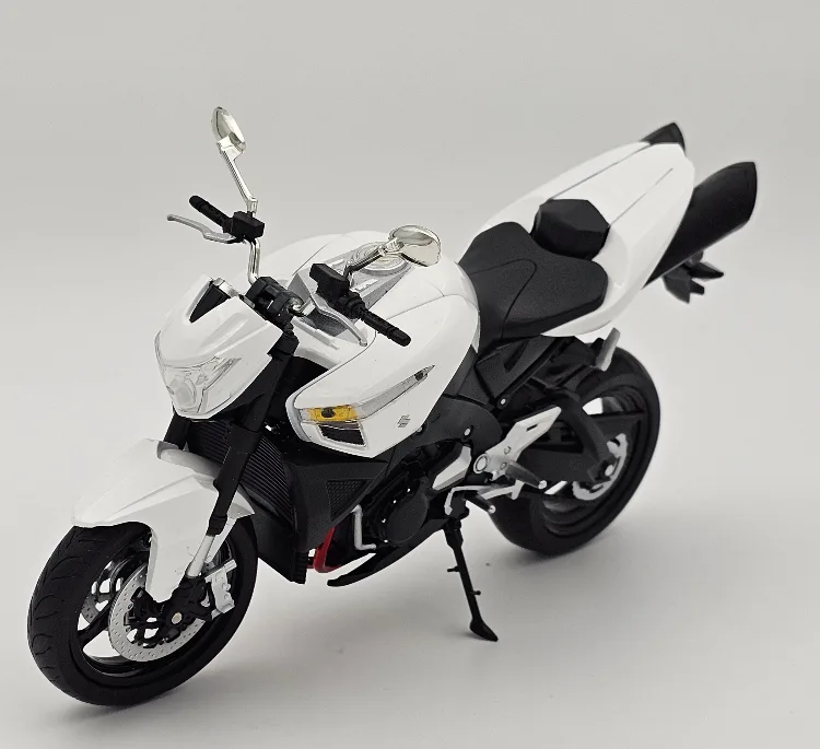 ماکت موتور مدل سوزوکی بیکینگ suzuki bking