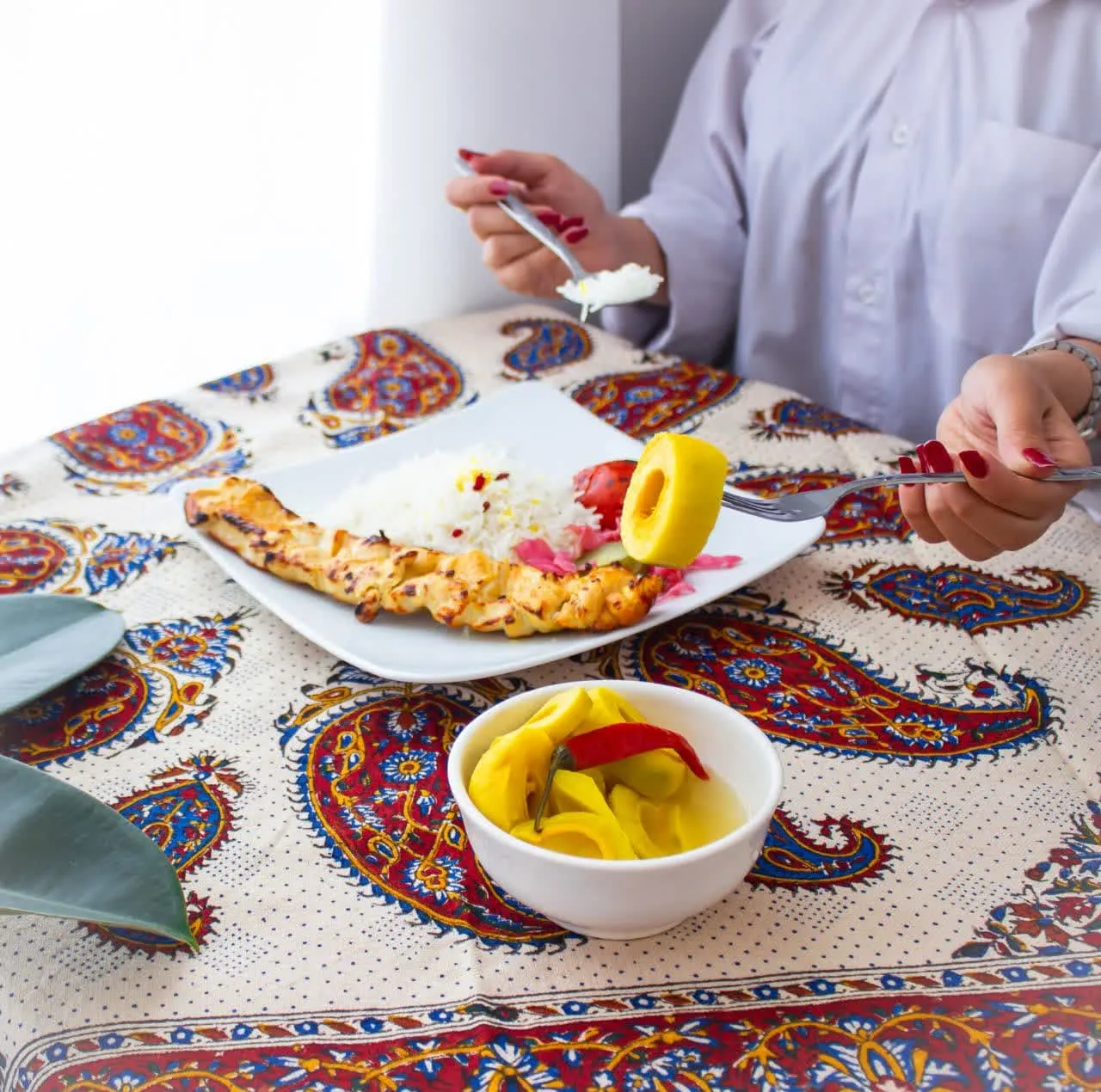 ترشی انبه طلایی کلثوم کاملیا - 1300 گرم مجموعه 2 عددی