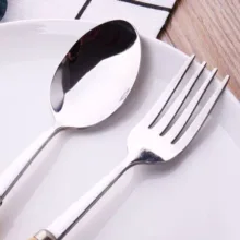 سرویس قاشق و چنگال 12 پارچه مدل دسته چوبی