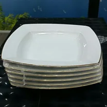 بشقاب غذاخوری شرکت صنایع چینی تقدیس مدل مربع تخت لب طلا بسته 6 عددی