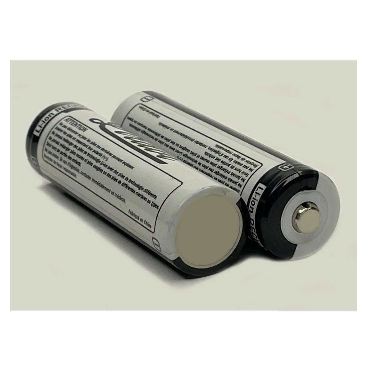 باتری لیتیومی قابل شارژ لیراوی مدل 18650 کد 3.7v ظرفیت 3000 میلی آمپر ساعت بسته 2 عددی