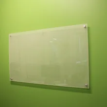 تخته وایت برد شیشه ای مدل BG96 سایز 70 × 100 سانتی متر