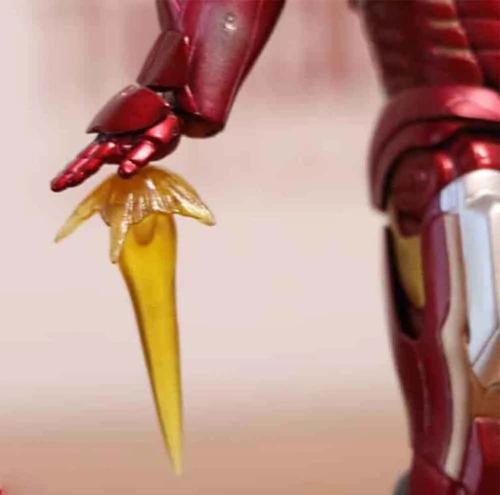 اکشن فیگور کایودو طرح مرد آهنی مدل آیرون من سری iron man مارک 7 ارتفاع 15.5 سانتی‌متر