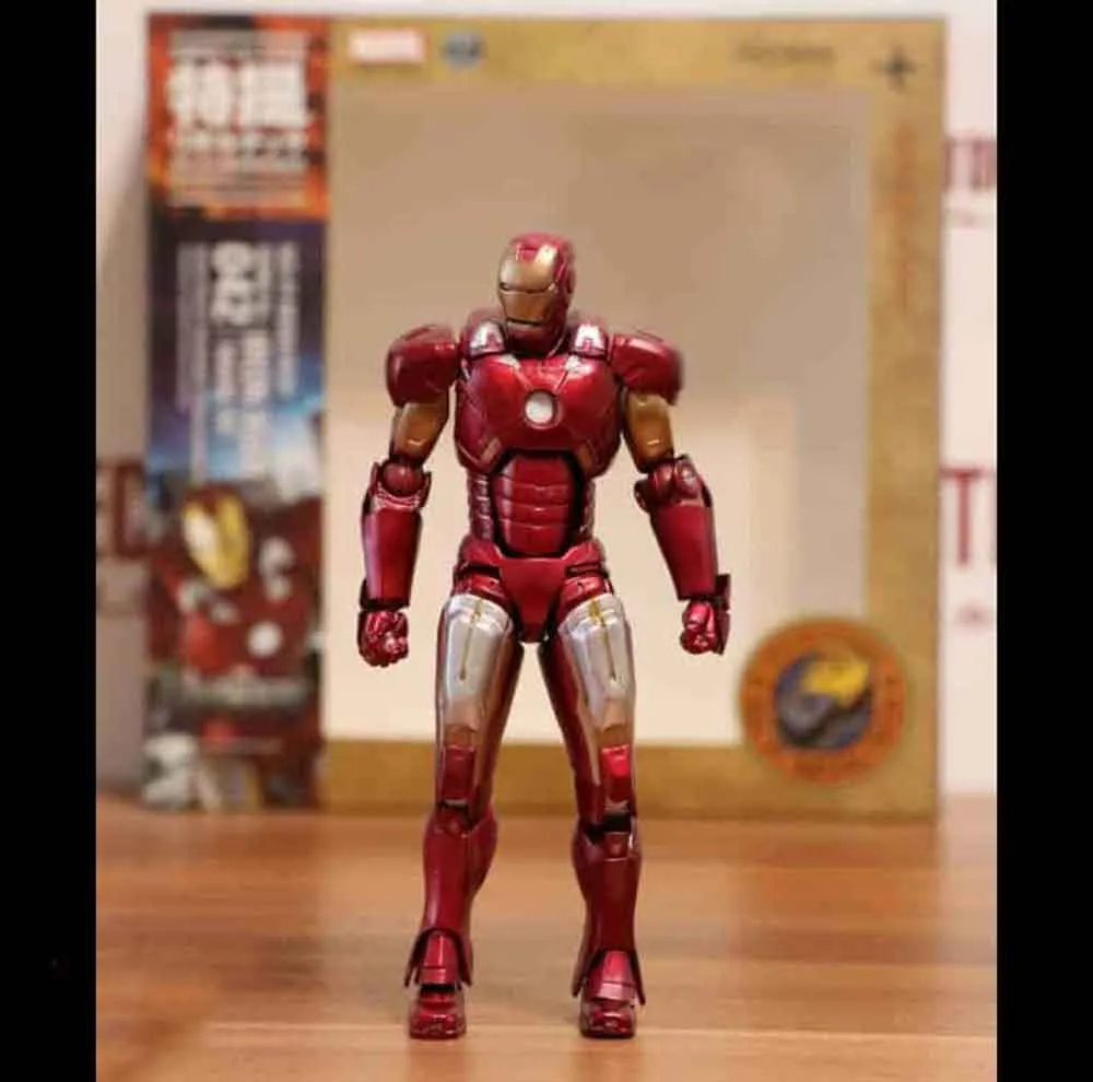 اکشن فیگور کایودو طرح مرد آهنی مدل آیرون من سری iron man مارک 7 ارتفاع 15.5 سانتی‌متر