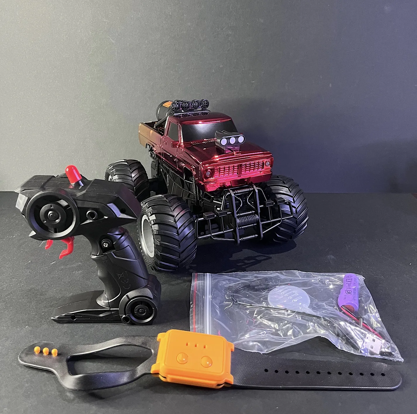 ماشین کنترلی مدل فورد f150