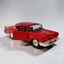 ماشین بازی مدل شورلت Chevrolet Bel Air 1957 فلزی با درِ بازشو مقیاس 1:32 طراحی با جزئیات دقیق