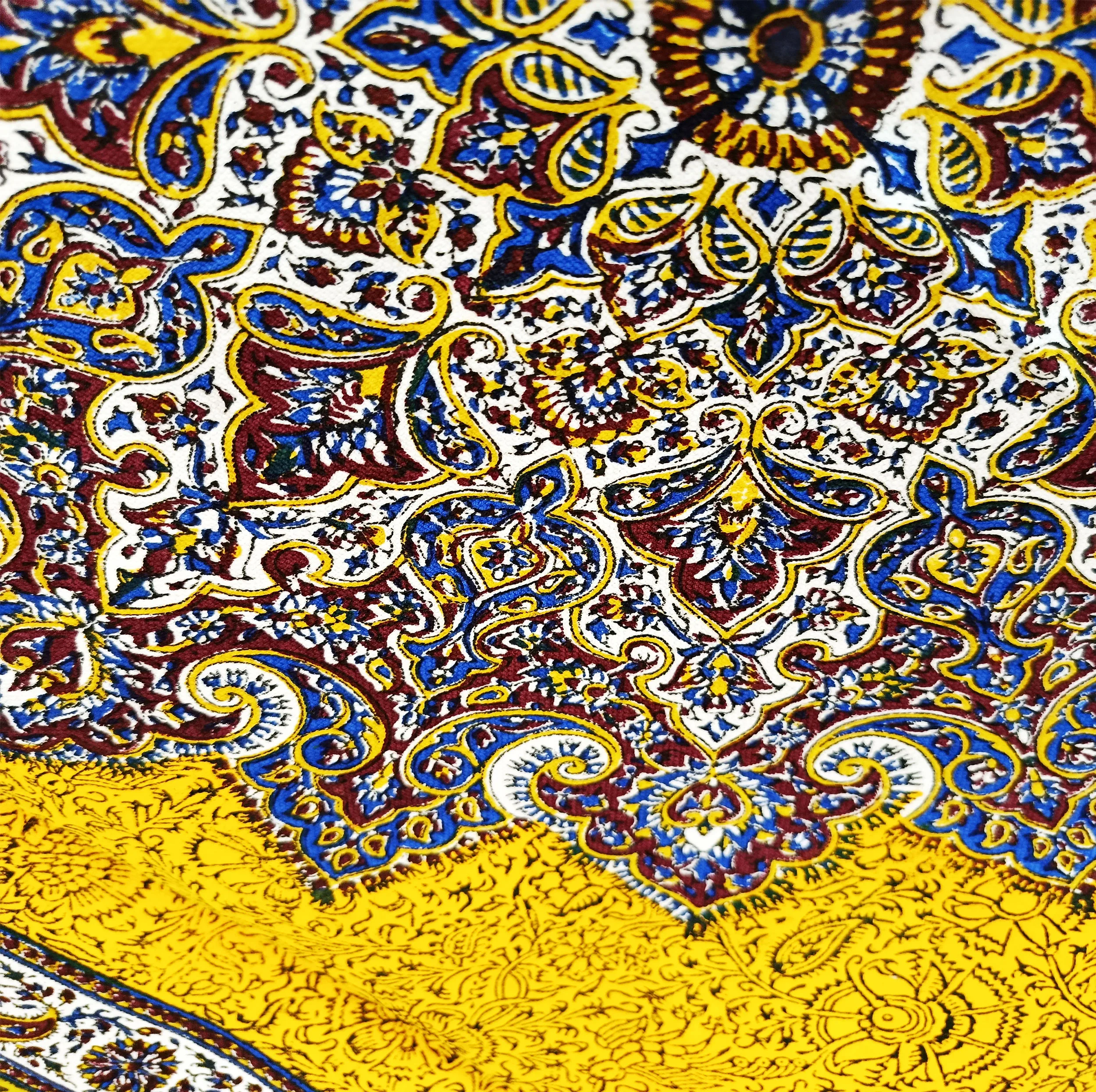 رومیزی قلمکار مدل ترنج سلطانی
