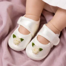 پاپوش نوزادی دخترانه مدل عروسکی