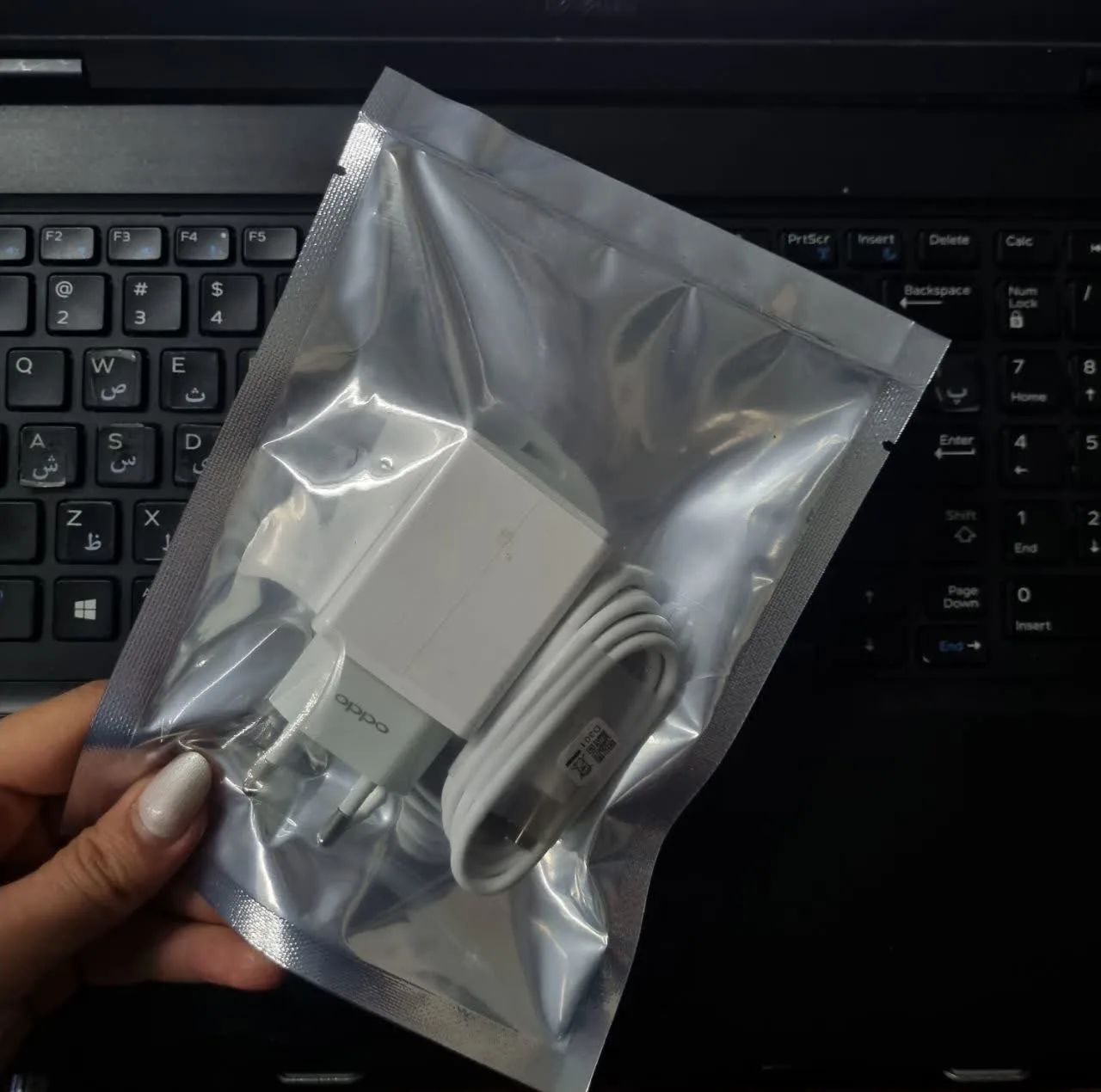 شارژر دیواری 10 وات اوپو مدل AK933YH به همراه کابل USB-C