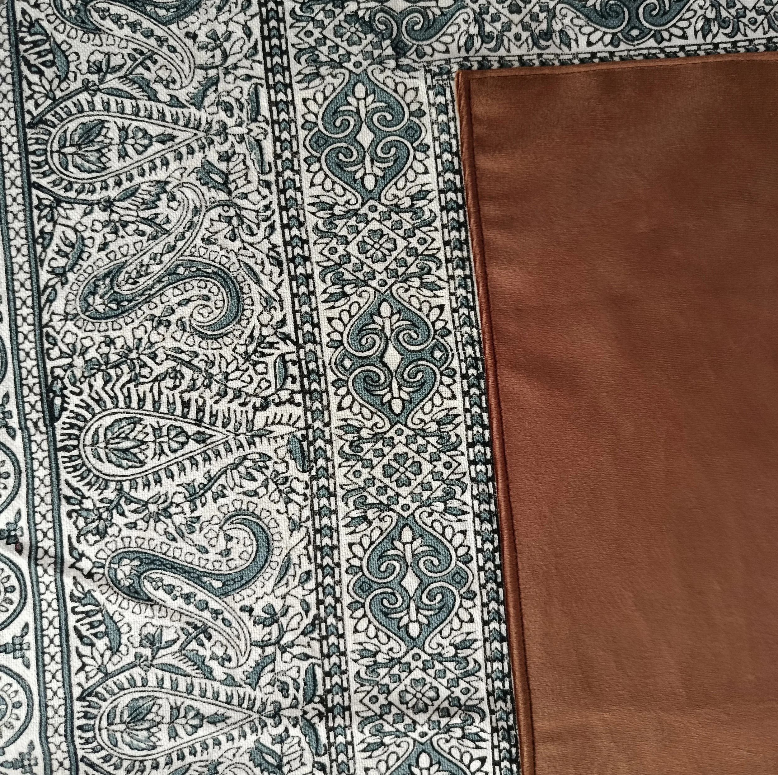 رومیزی قلمکار مدل عیدانه B-100