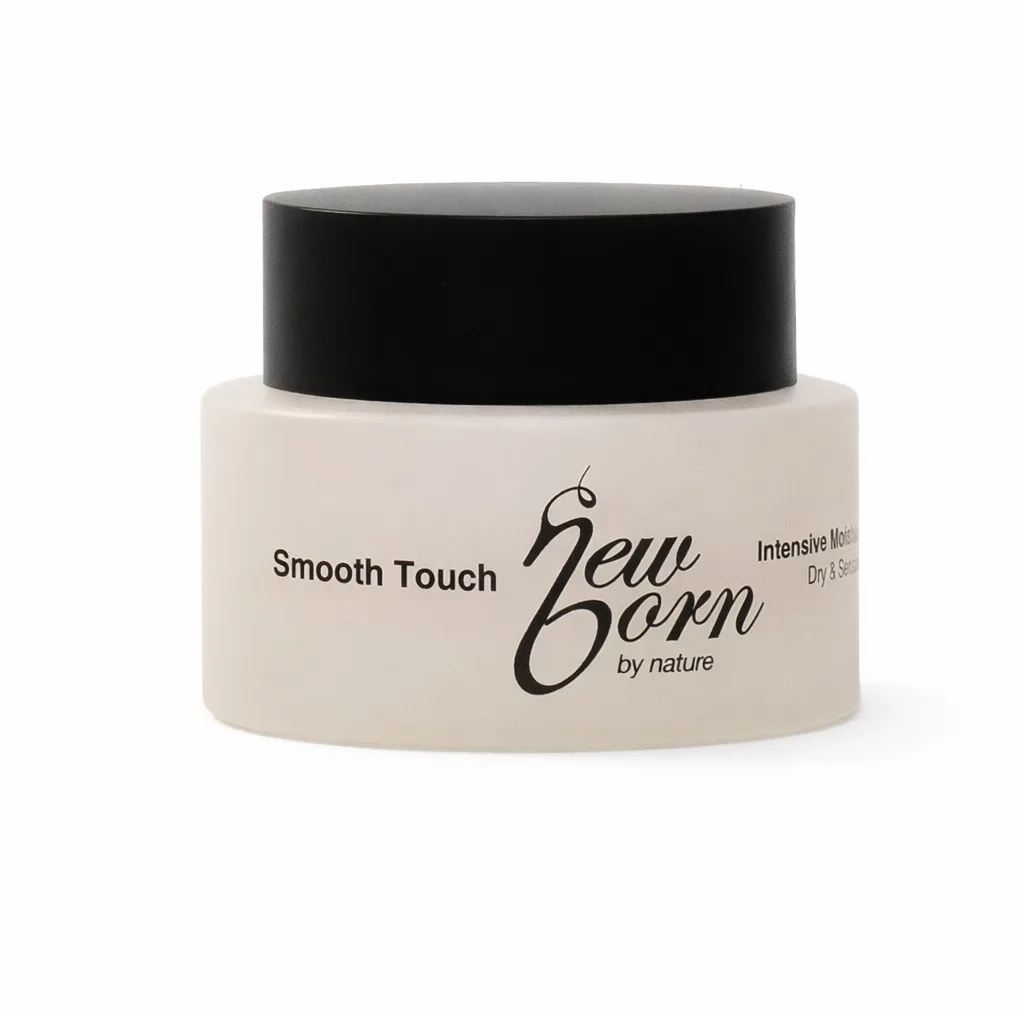کرم مرطوب کننده صورت گردن نیو برن مدل smooth touch مناسب برای پوست خشک و حساس حجم 50 میلی لیتر