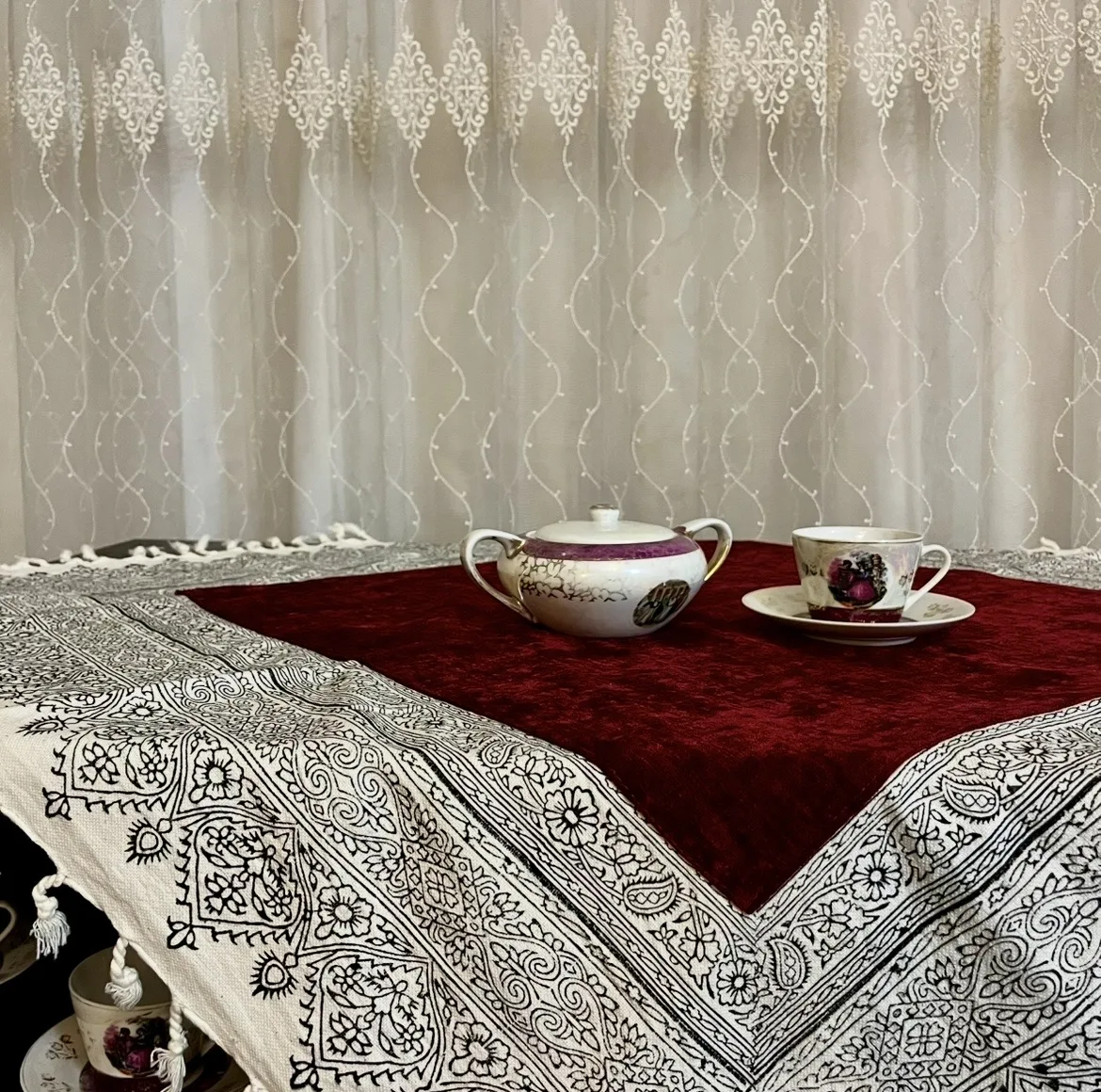 رومیزی مخمل مدل 100-100