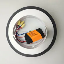 چراغ هالوژن زد اف آر مدل کریستالی سه حالته کد 6880