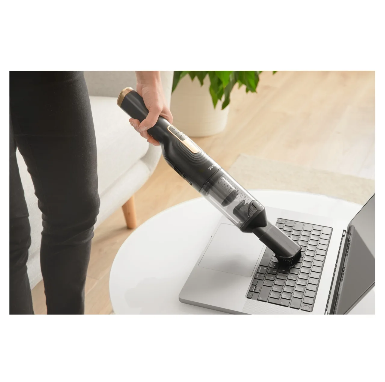 جارو شارژی دستی سنکور مدل SVC308BK