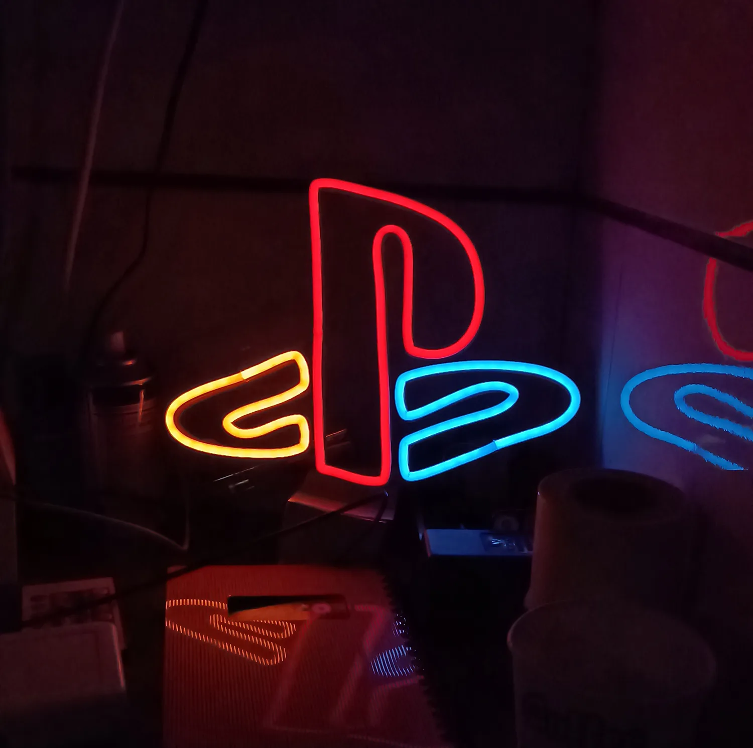 چراغ نئونی طرح PlayStation کد PS2026