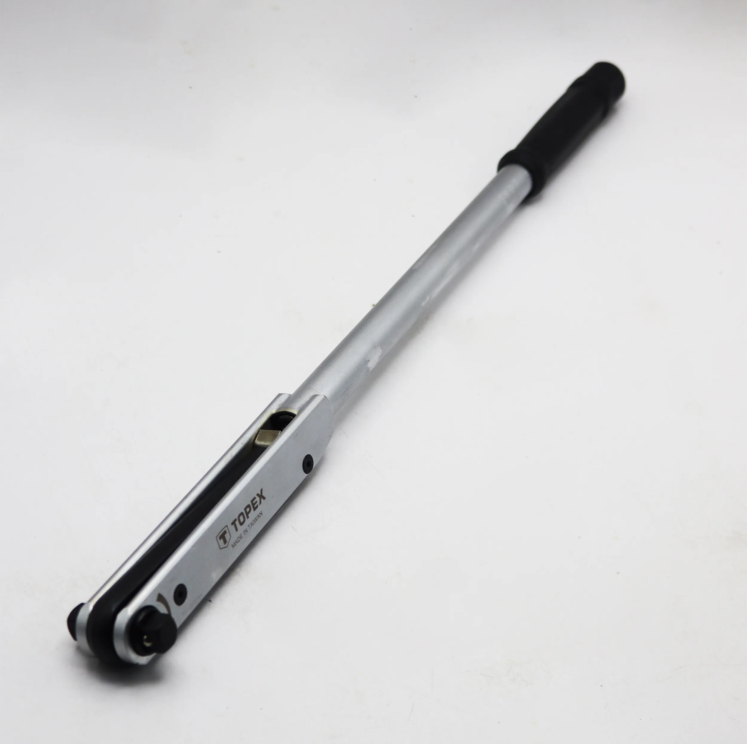 آچار ترکمتر جغجغه ای تاپکس مدل تقه ای کد YP-TW-824-3S/50-225N.M درایو 1/2 اینچ