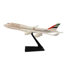 ماکت هواپیما مدل مسافربری بوئینگ 747 طرح هواپیمایی Emirates