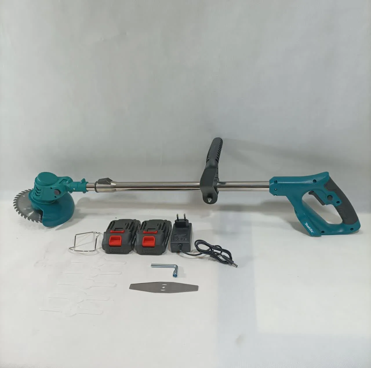 چمن زن شارژی ماکیتا مدل 21V