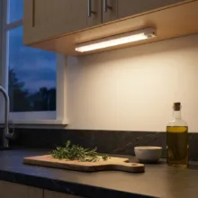چراغ زیر کابینتی مدل مگنتی طرح سنسوردار