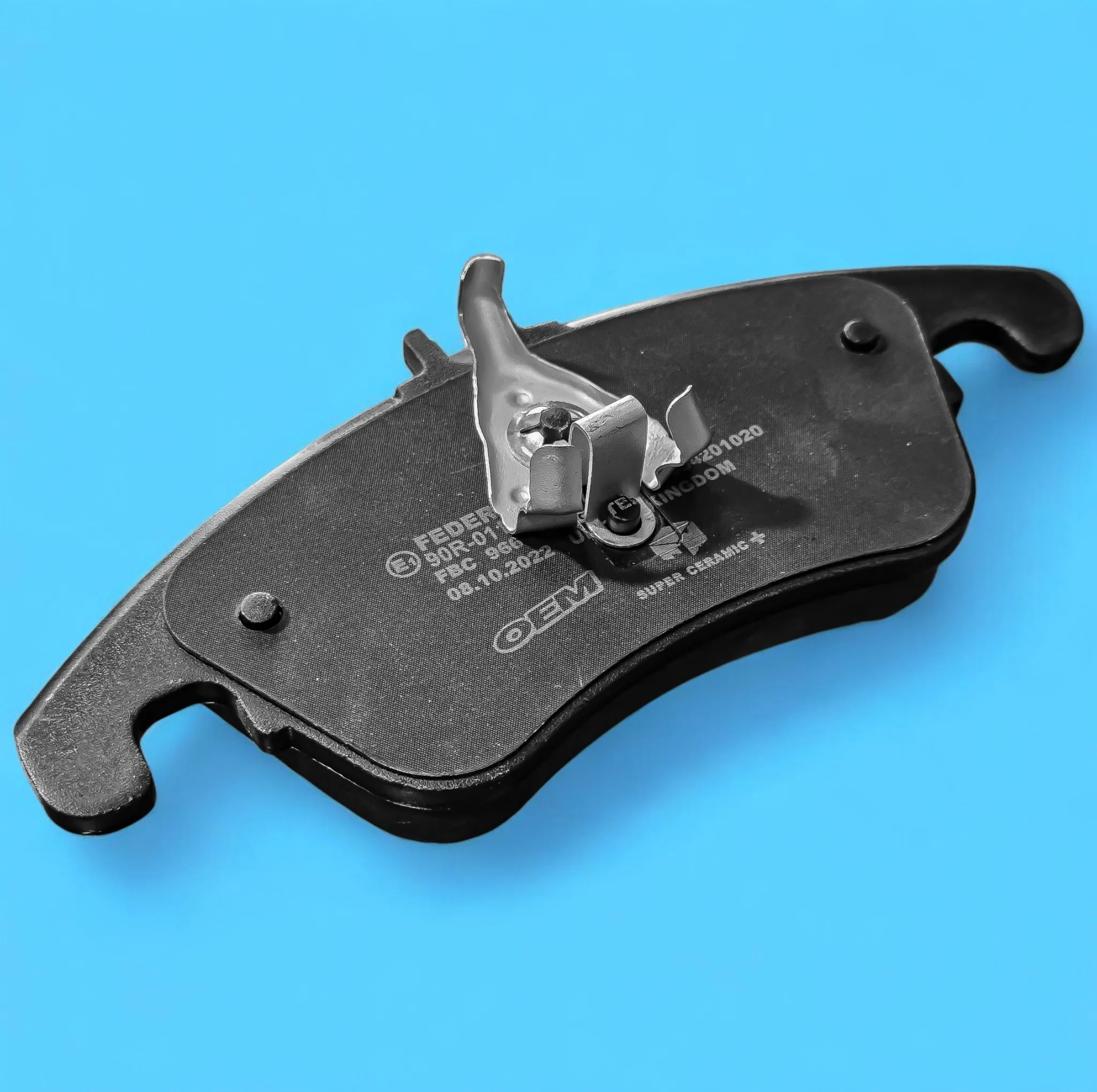 لنت ترمز جلو خودرو مدل FederalMotor دو جفت مناسب برای بنز C280، بنز C350