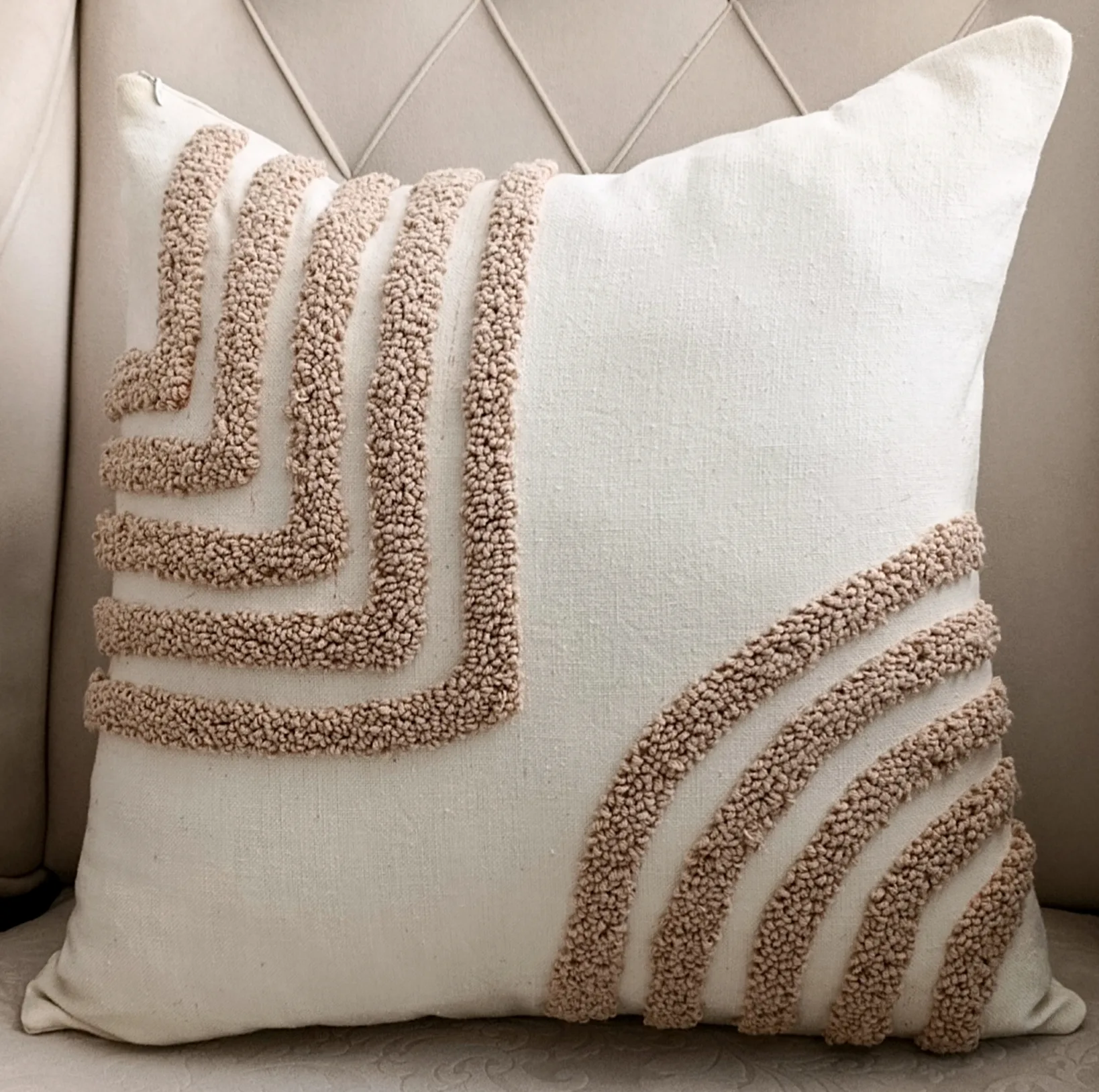 کاور کوسن مدل پانچ دوزی طرح صدف سایز 45×45 سانتی‌متر