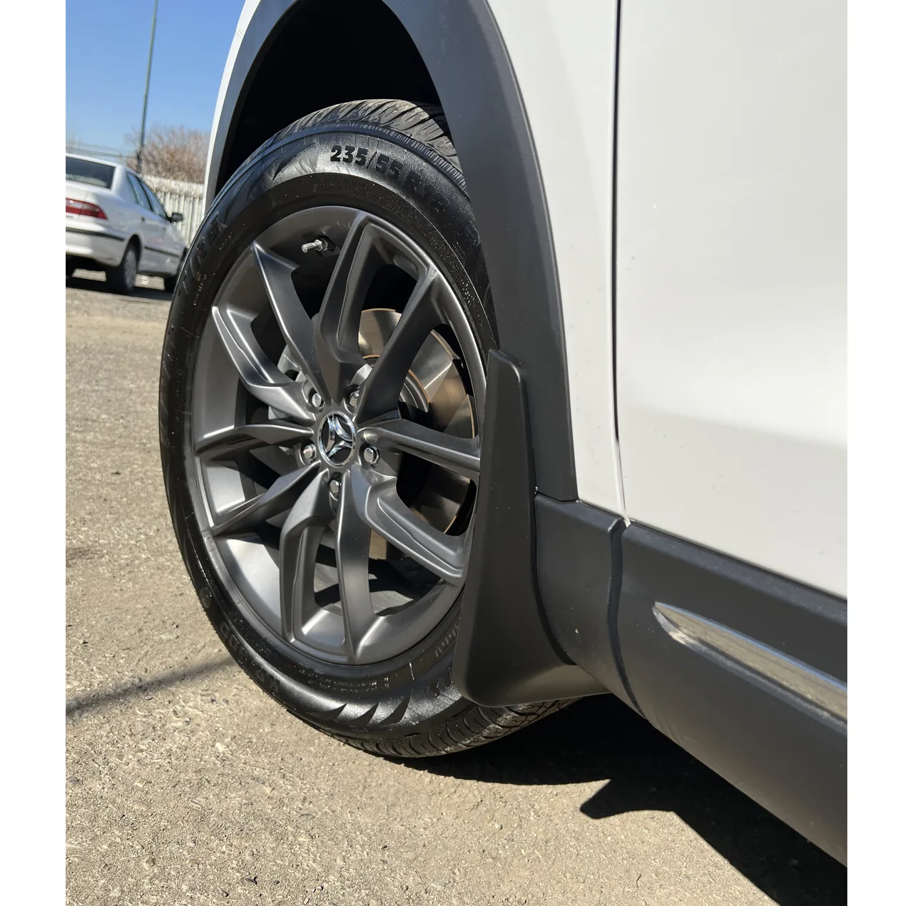 گل پخش کن خودرو دانگ فنگ مدل IX5 مناسب برای خودرو دیگنیتی