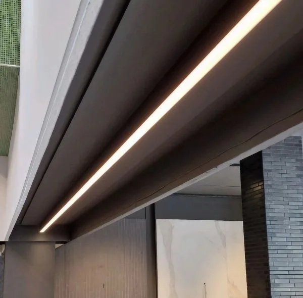 چراغ خطی مدل روکار 1450