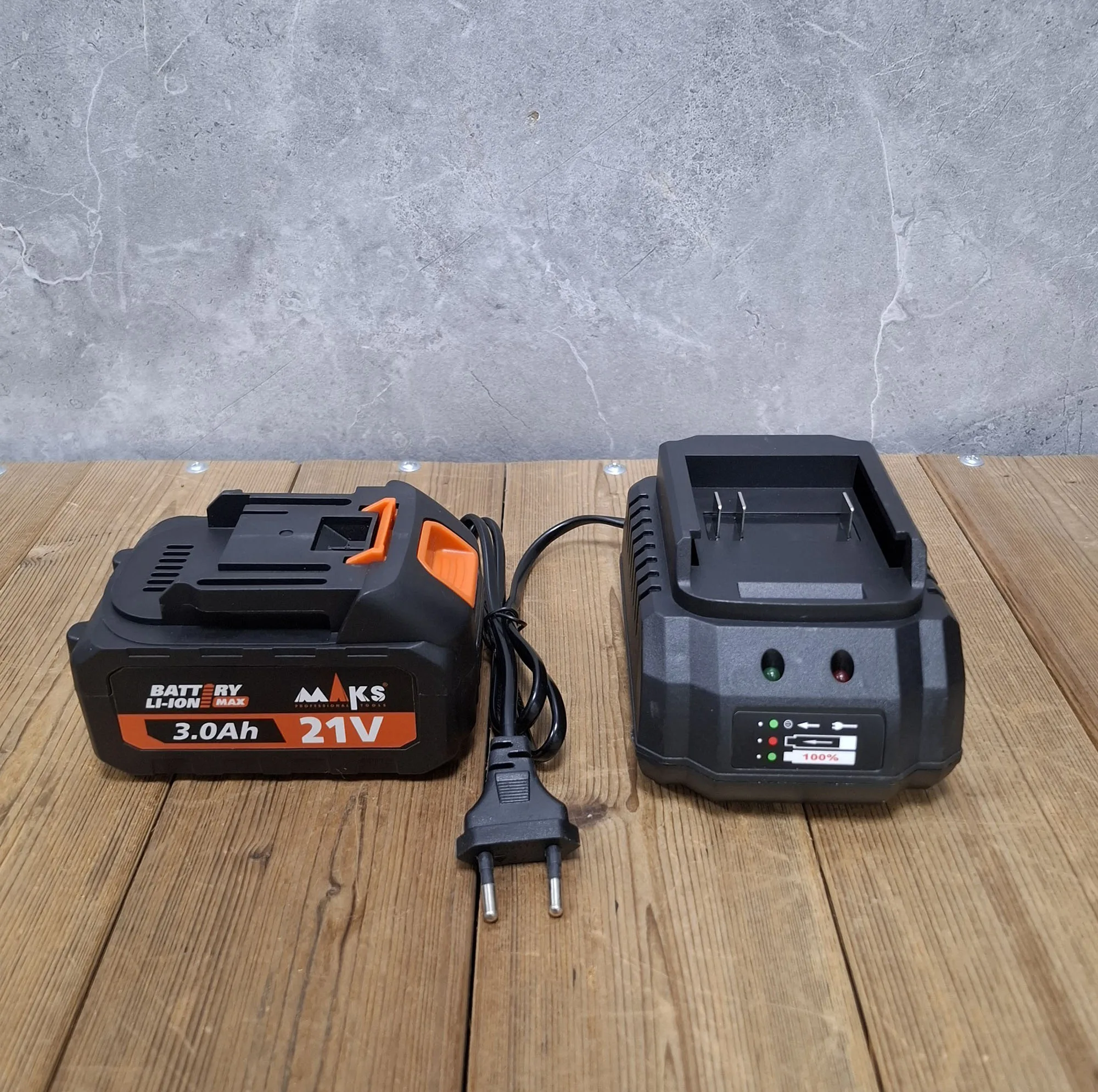 دستگاه دمنده 21 وات مکث اچ ام تی مدل 21 V