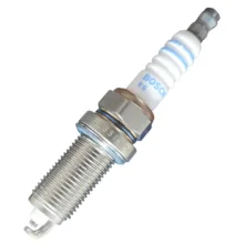 شمع خودرو بوش مدل تک پلاتین کد +42 FR8SC  پایه بلند بسته 4 عددی