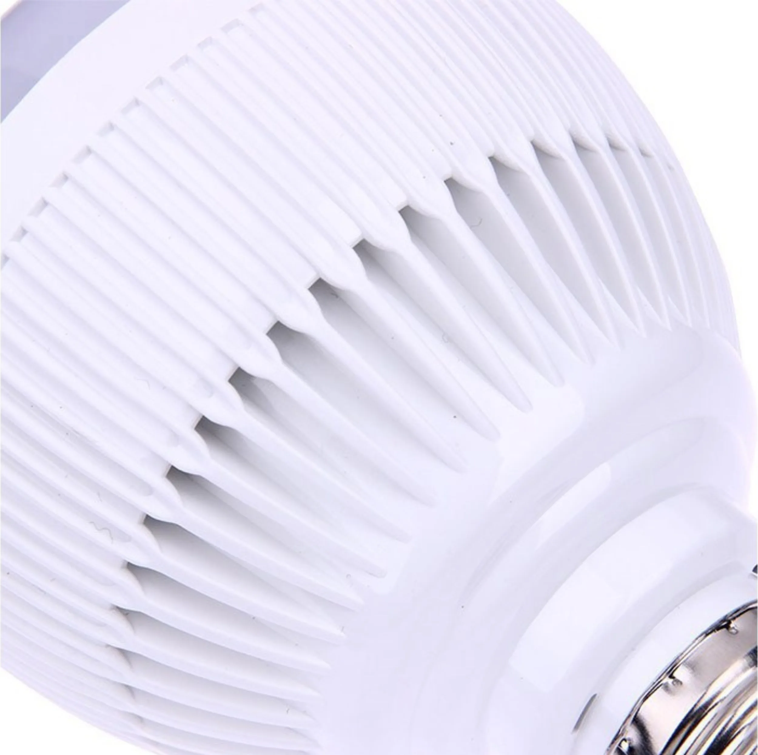 لامپ هوشمند و اسپیکر بلوتوث کد Music Bulb
