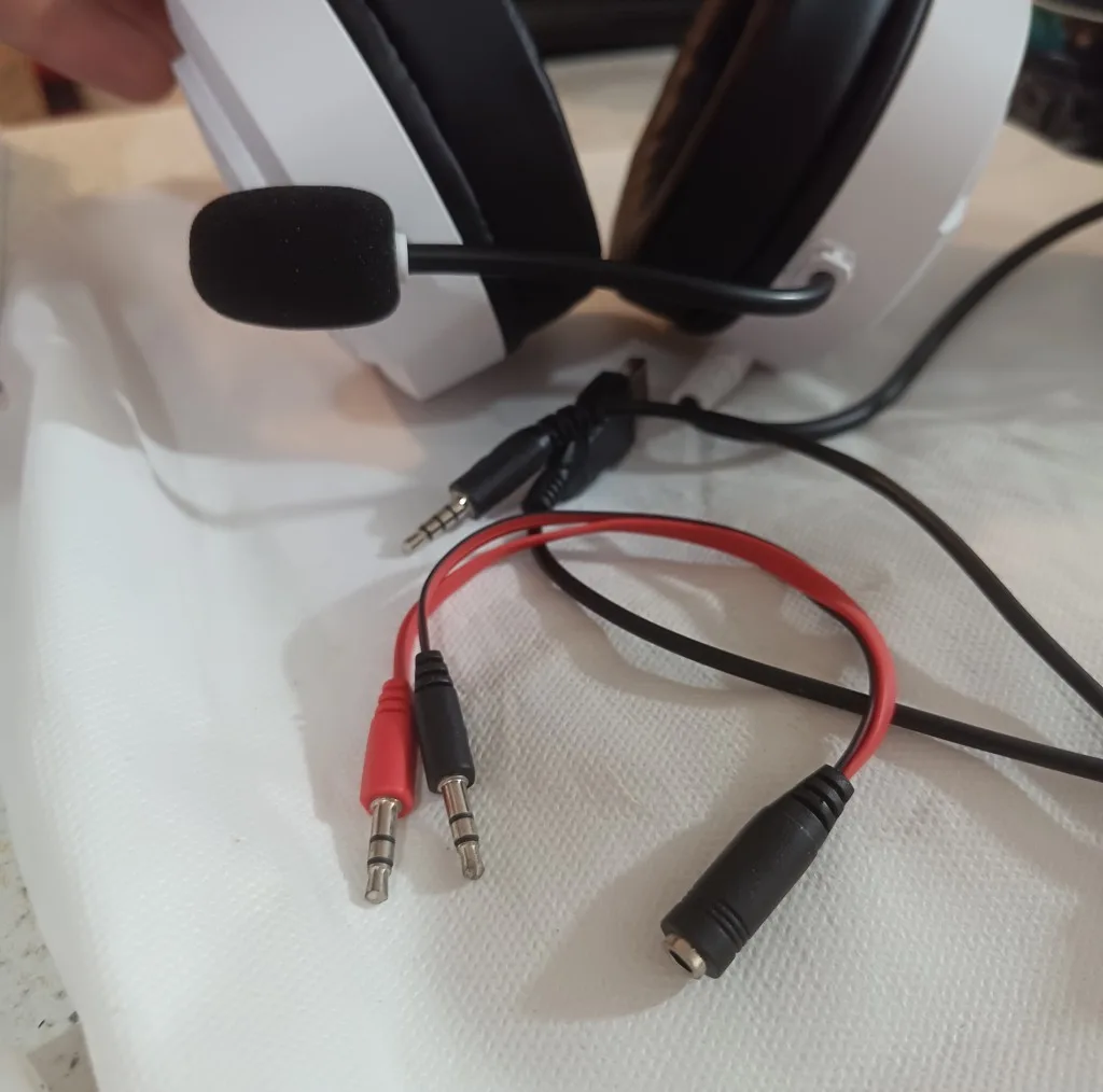 هدست مخصوص بازی مدل E21 RGB