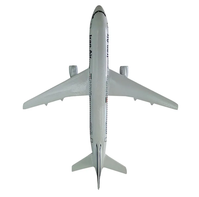 ماکت هواپیما مدل مسافربری ایرباس 320 طرح Iran Air