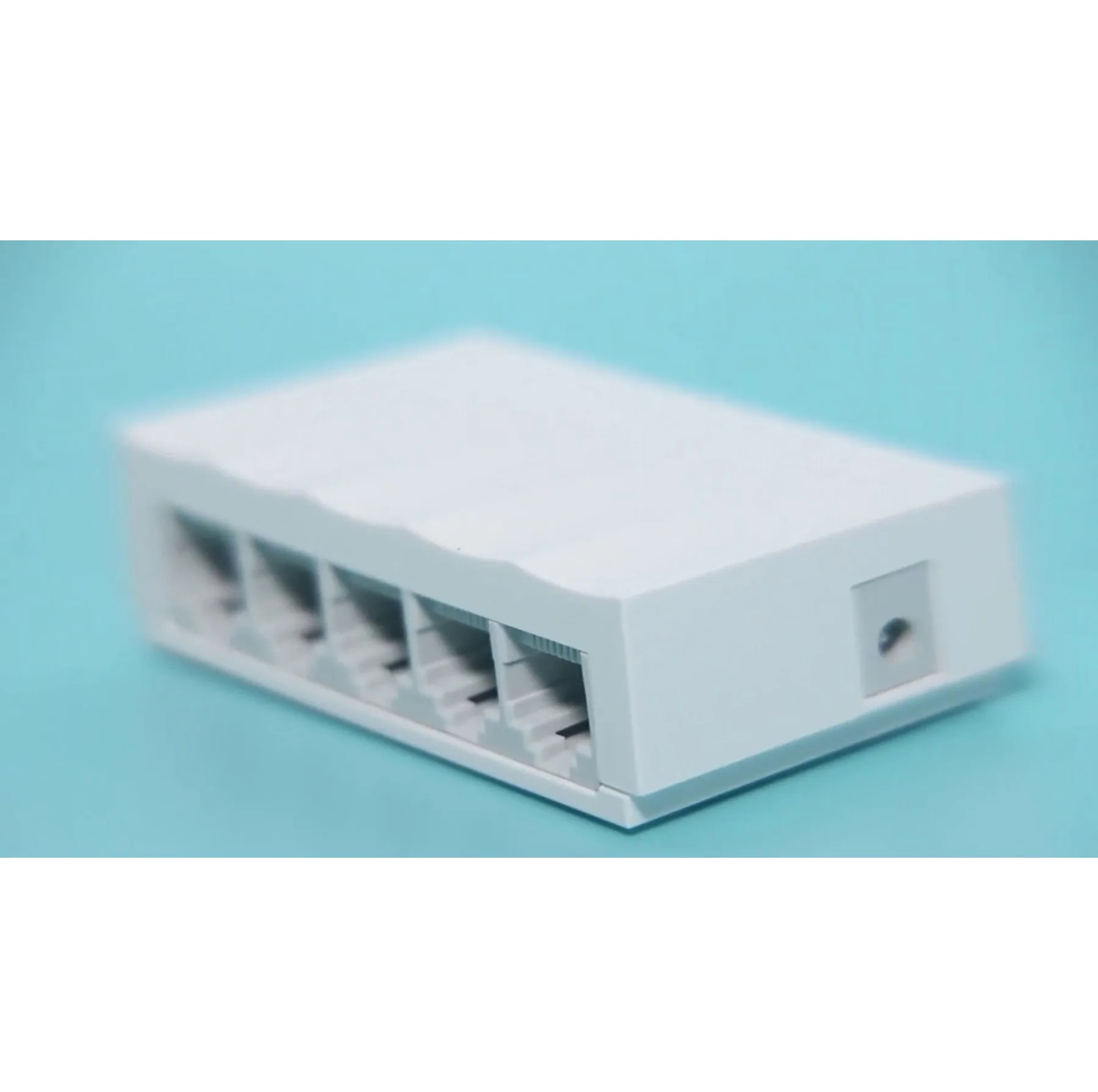 سوییچ 5 پورت تی پی-لینک مدل LS-1005