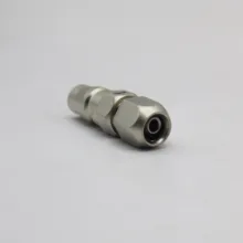 کوپلینگ تانوس مدل مهره ای کد YP-20PP-1/4 مجموعه 10 عددی