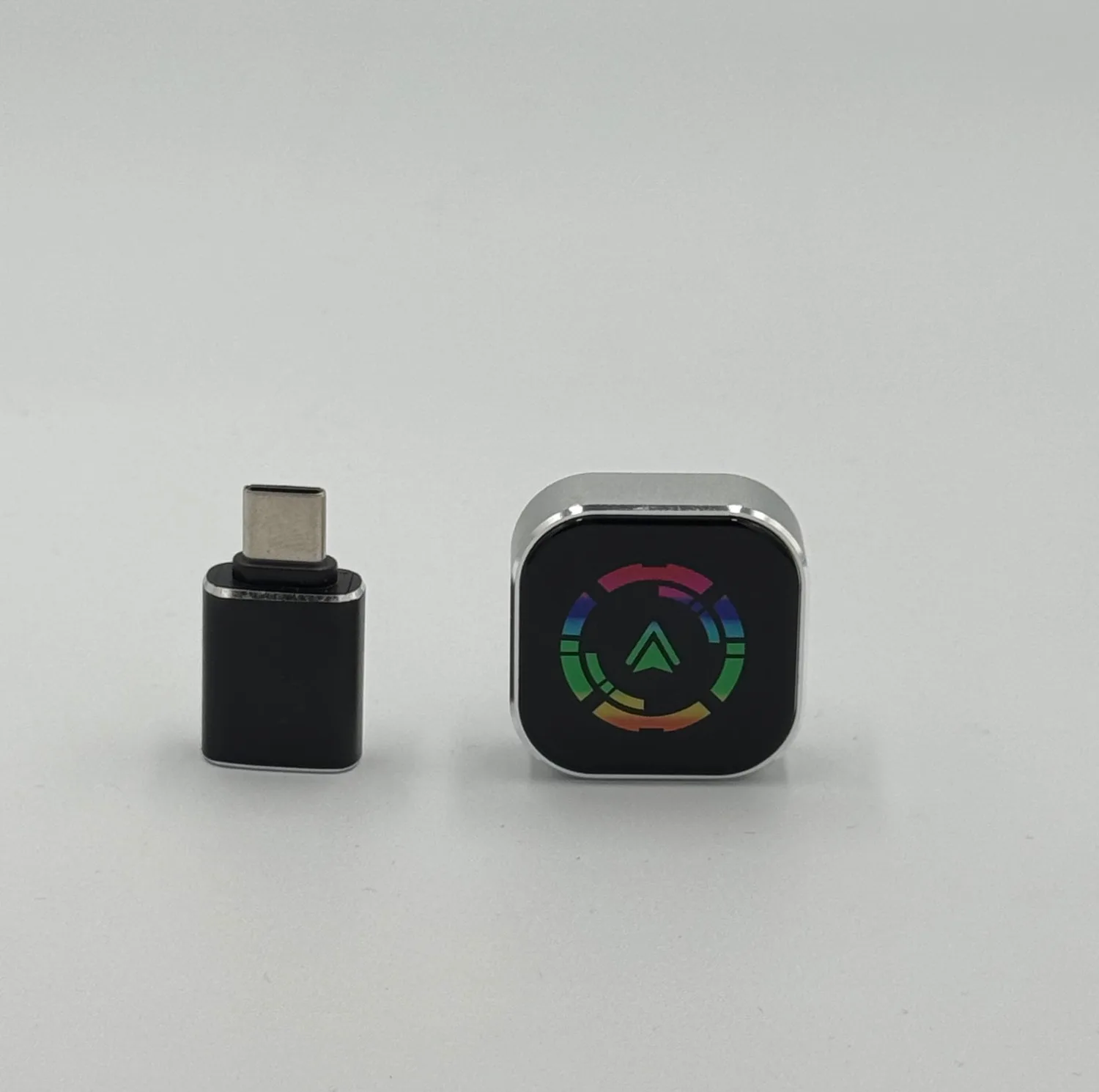 کارپلی و اندروید اتو مدل Android Auto/CarPlay Q1A به همراه مبدل USB به USB-C
