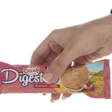 بیسکوییت مینی دایجستیو کرمدار توت فرنگی کوپا - 83 گرم