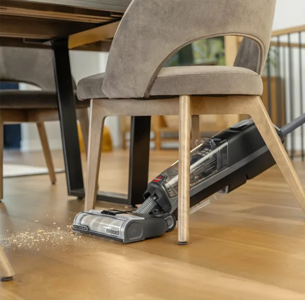 جارو شارژی عصایی بیسل مدل CrossWave OmniForce EDGE 4000E با باتری 2500mAh، توان مکش 31 AirW، سه حالت کاری PowerVac، PowerMop و Turbo، مخزن زباله 660 میلی‌لیتری، مخزن مایعات 440 میلی‌لیتری، برس خودتمیزشونده و فناوری ZEROGAP