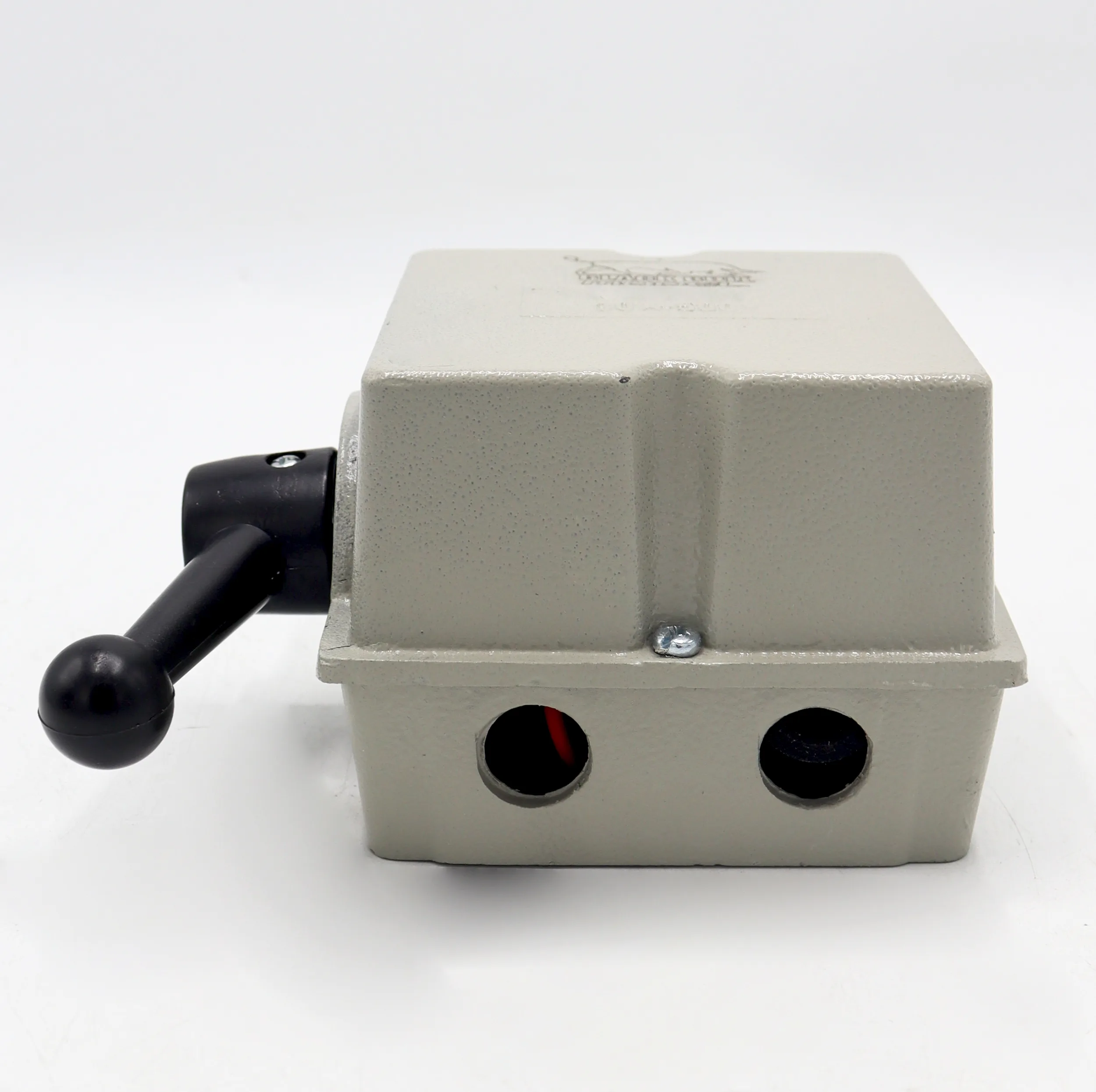 کلید بالابر ساختمانی مدل بلک بول کد YP-P-30AMP