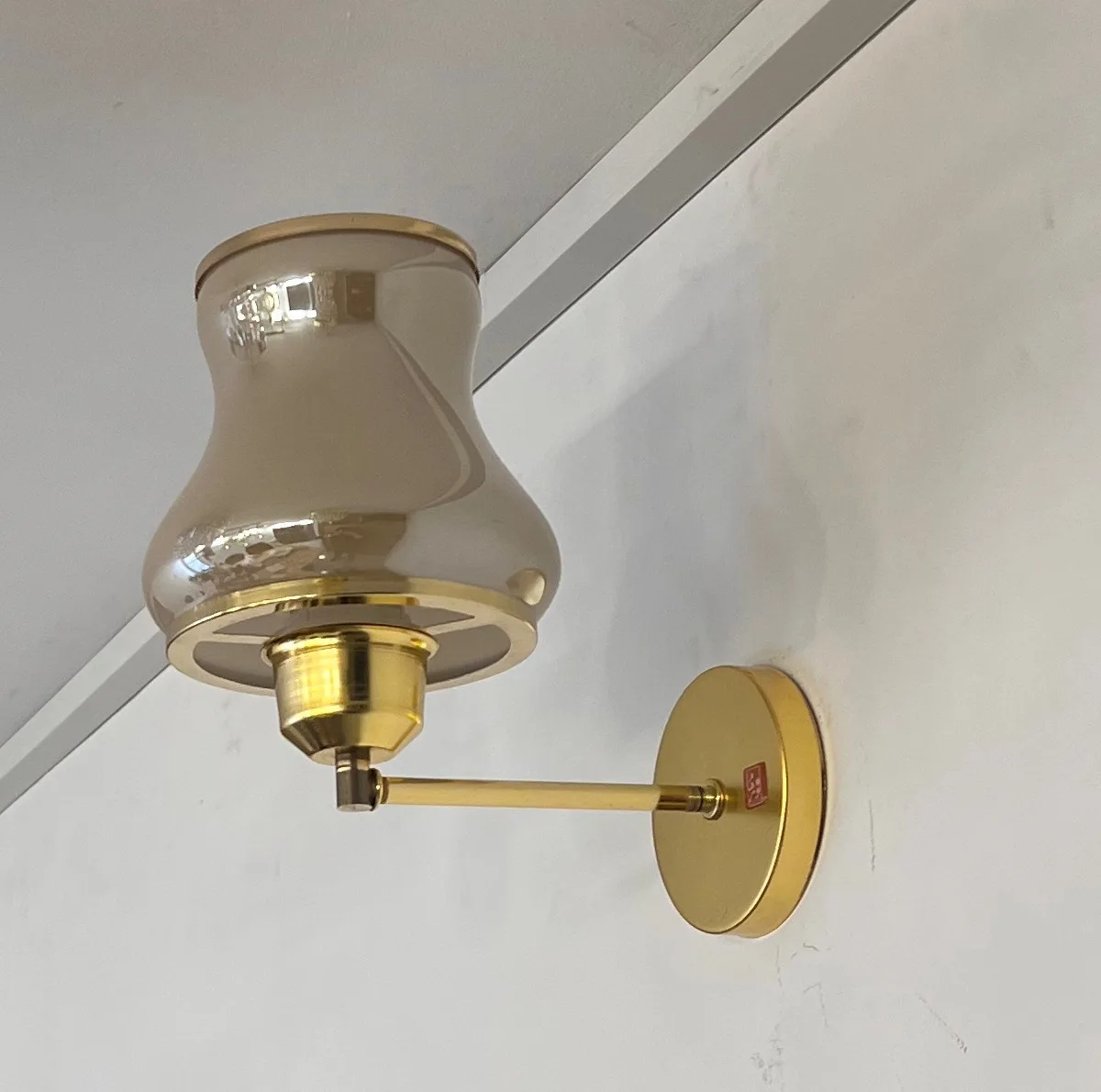 چراغ دیواری نورهام مدل سارا