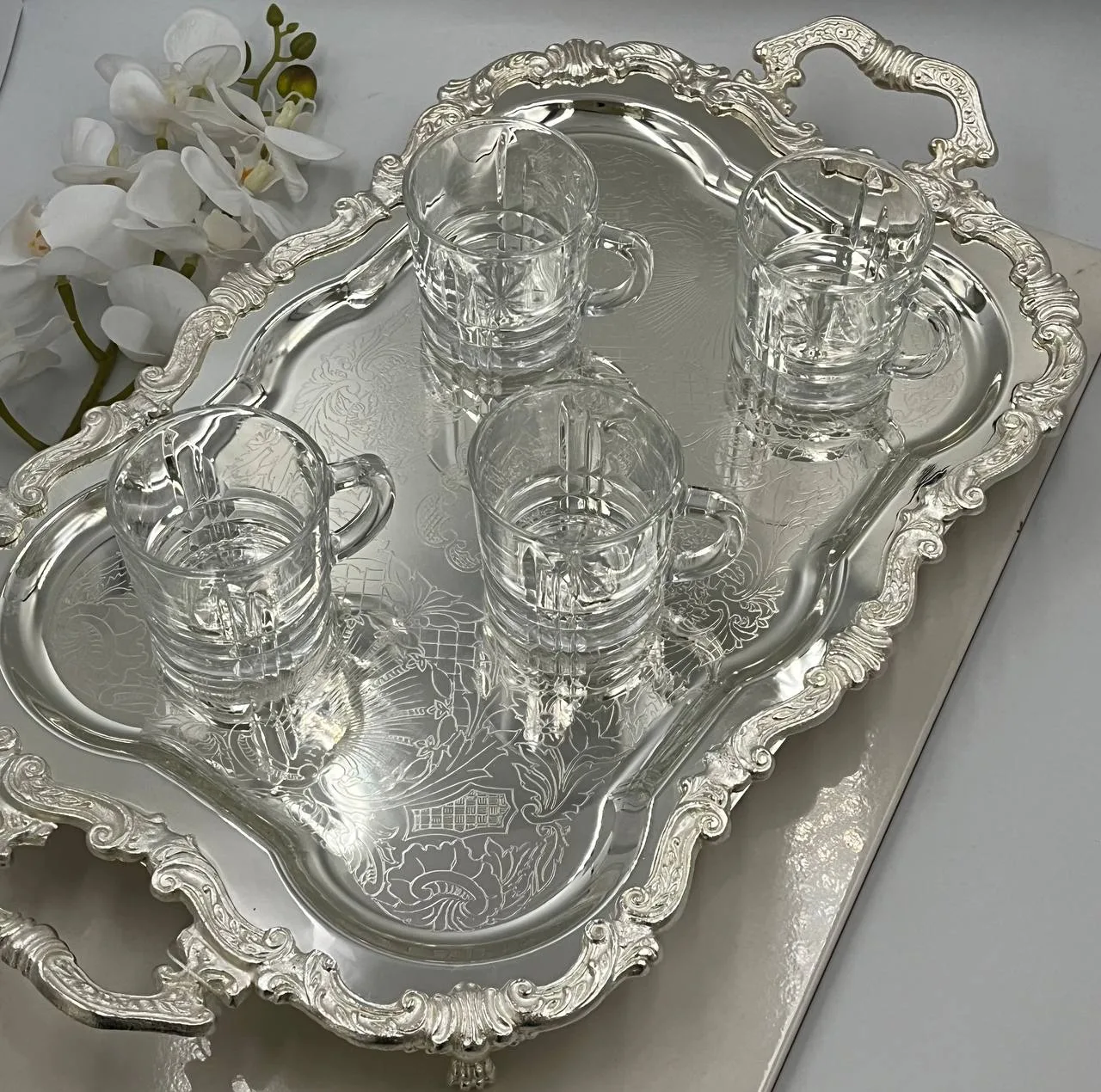 سینی مدل پایه دار برنجی