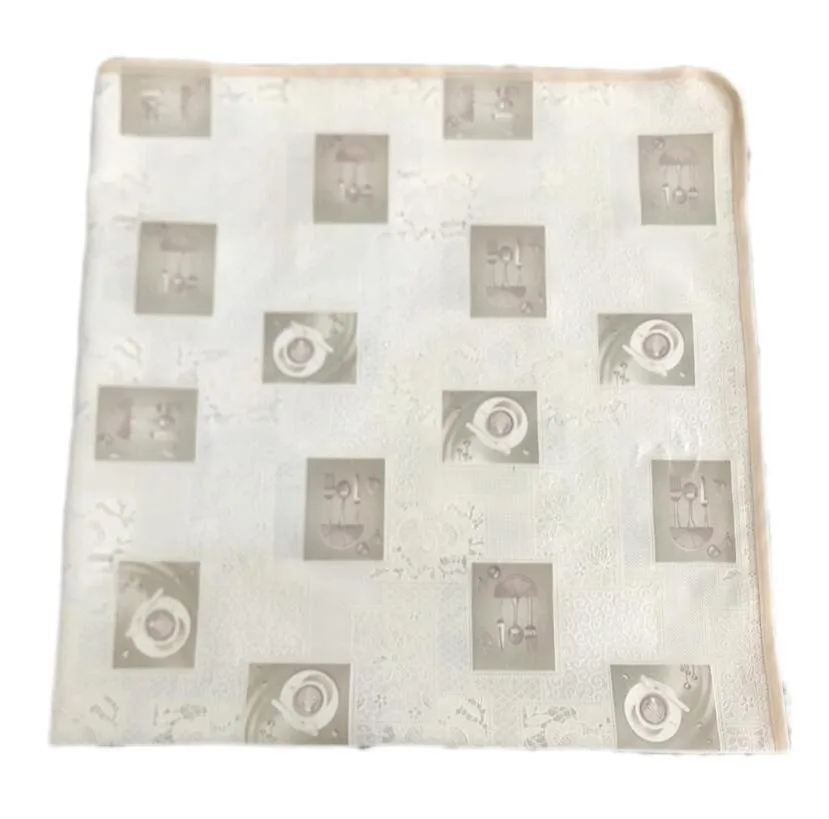 سفره 4 نفره مدل رویال طرح گیپور کد 04 سایز 100×100 سانتی متر