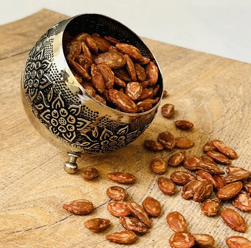کاسه مسی مدل گوی سه پایه کد ZH245.6