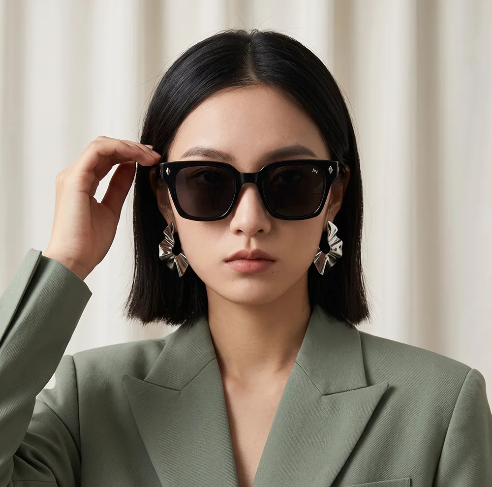 عینک آفتابی آلبرت وگ مدل SZ8104 Charcoal