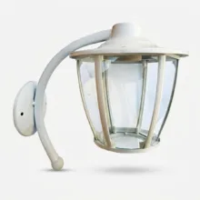 چراغ حیاطی دیواری مدل کلاسیک