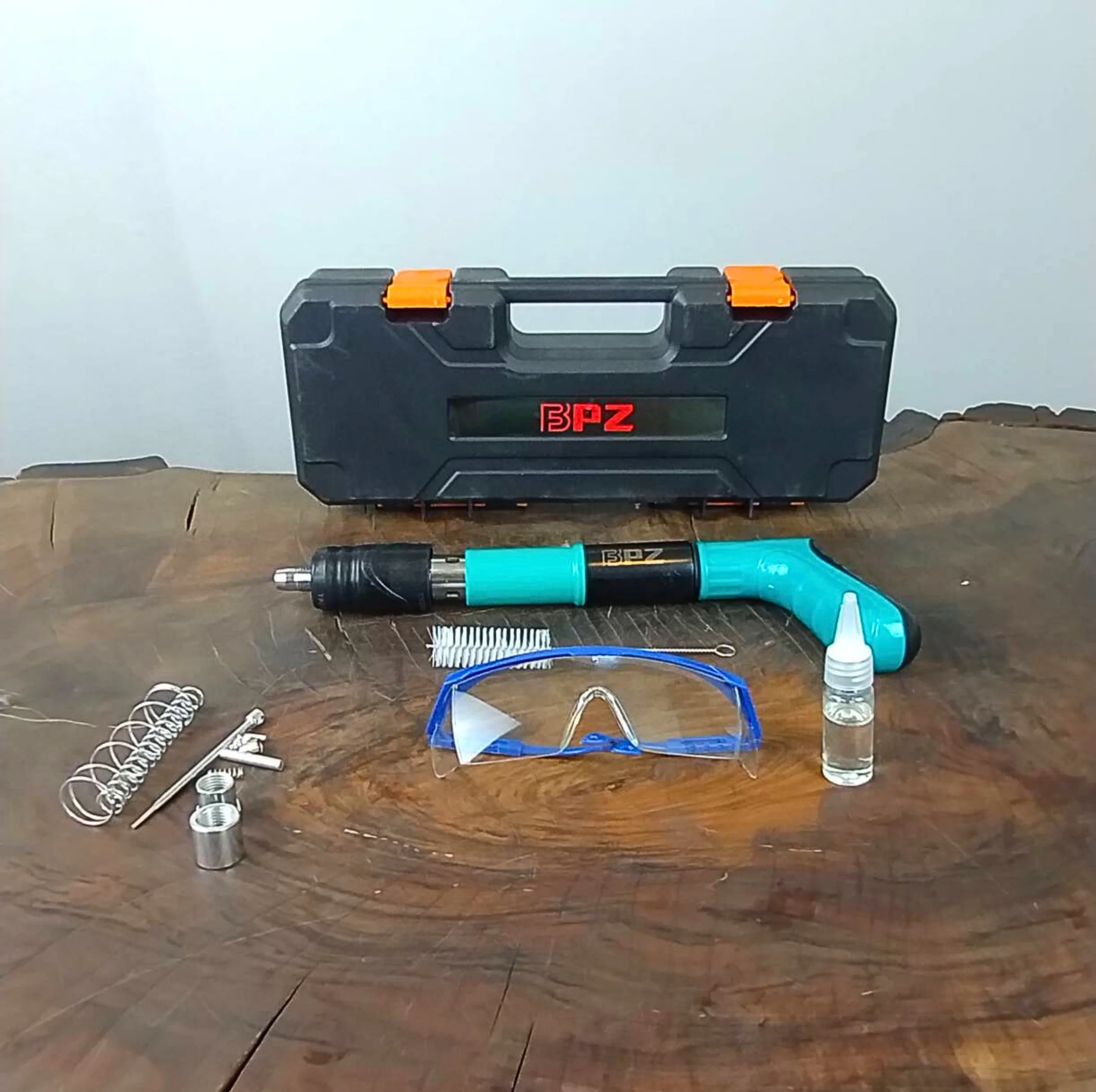 میخ کوب دستی صنعتی بی پی زد مدل BPZ-0730
