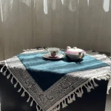 رومیزی مدل مخمل حاشیه ترنج سایز 60*60 سانتی متر