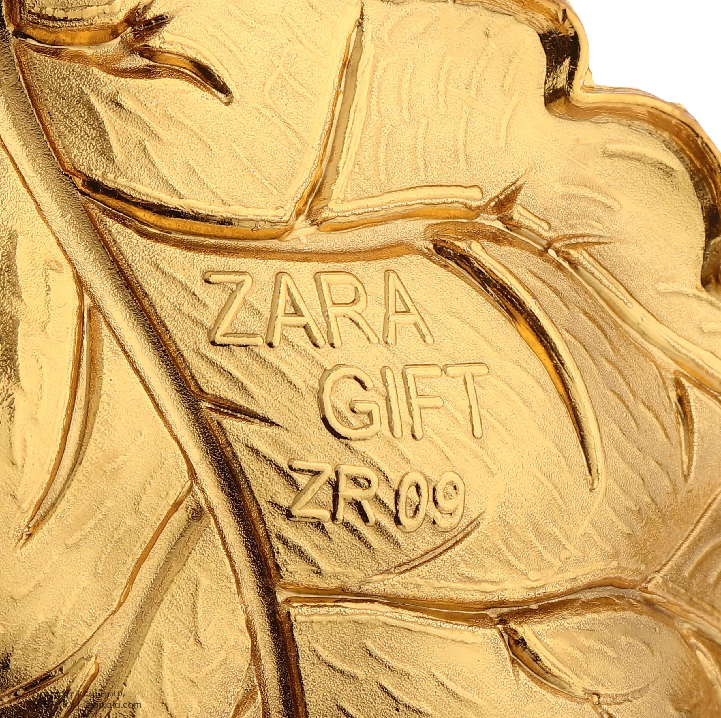ظرف سرو فلزی دسرخوری طرح برگ فانتزی زارا گیفت مدل خرماخوری کد ZR09 با طراحی مدرن، مناسب سرو خرما و تنقلات، ساخت ایران و قابل شستوشو با دست