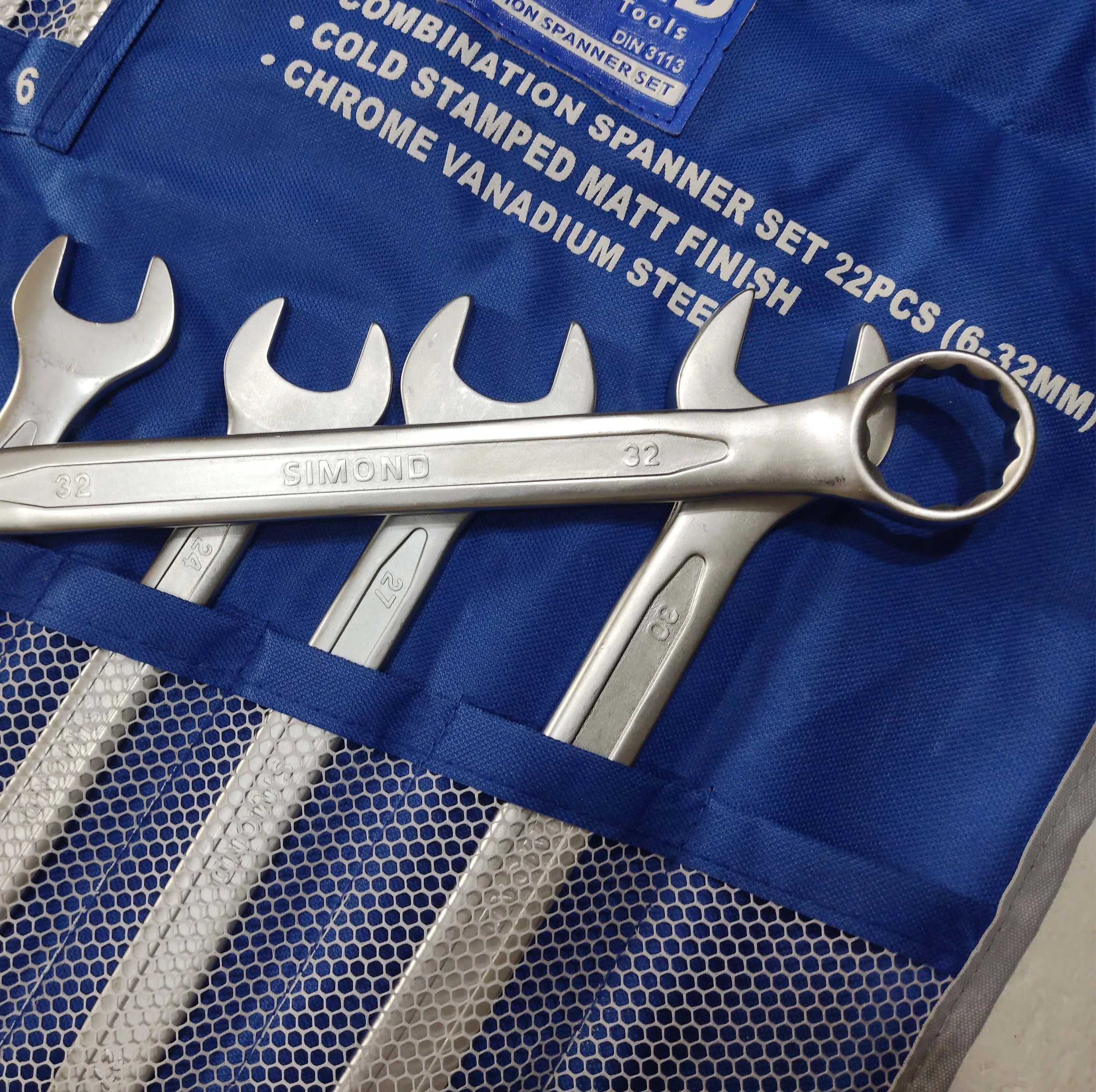 آچار یکسر تخت و یکسر رینگی سیموند مدل CR- V 6-32 MAT مجموعه 22 عددی