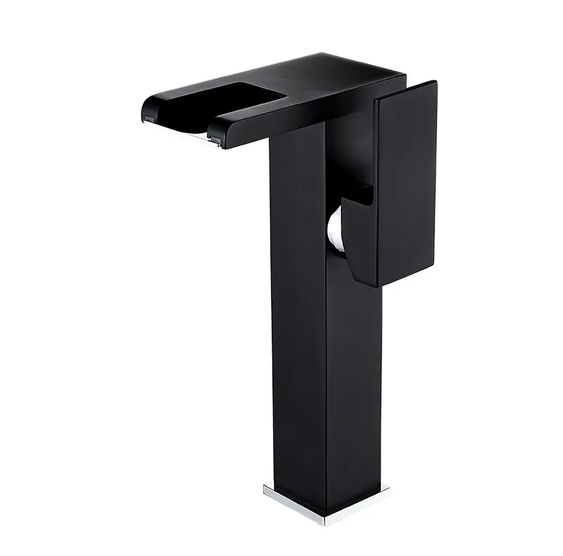 شیر روشویی مدل لوکس LED-B