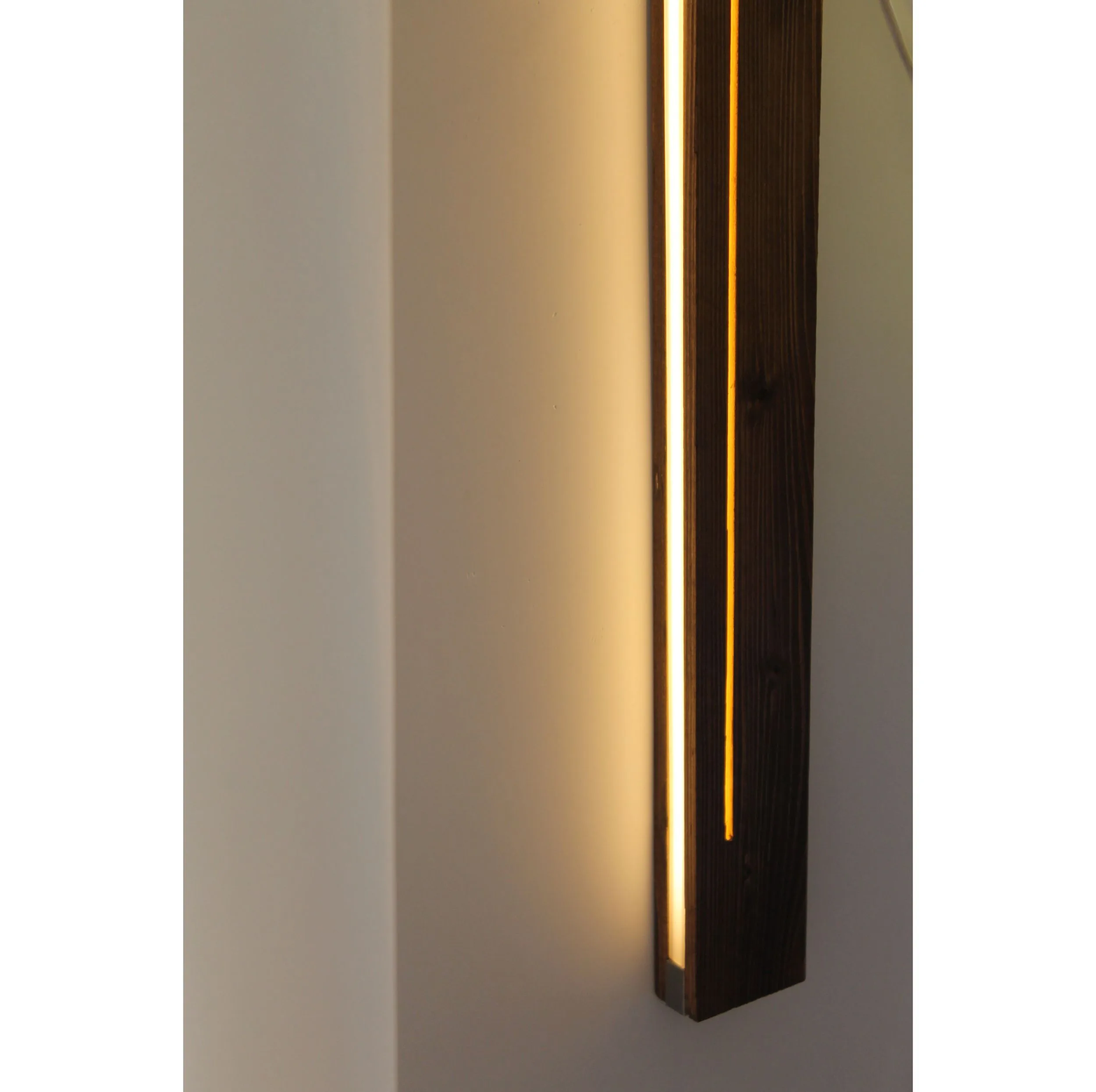 چراغ دیواری مدل SW5-H 104